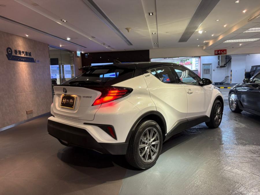 C-HR Hybrid - Image 2
